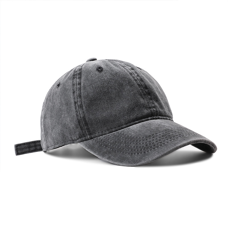 Retro travel baseball cap