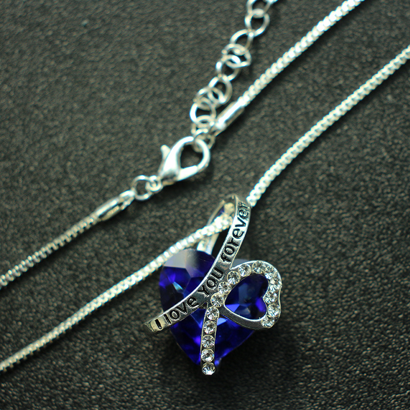 Fashion Heart Shape Alloy Inlay Rhinestones Womenu0027S Pendant Necklace 1 Piece