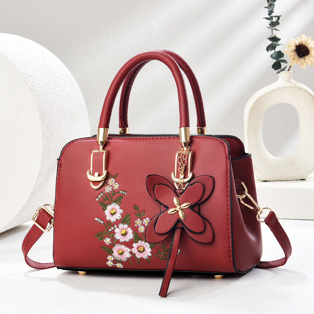 Bolso de mano bolso de madre bordado de estilo nacional bolso de mensajero de un solo hombro elegante y atmosférico