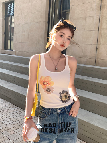 260g Cotton-Blend Long-Sleeve Blouse with Vintage Floral Print and Design-Forward Bodysuit