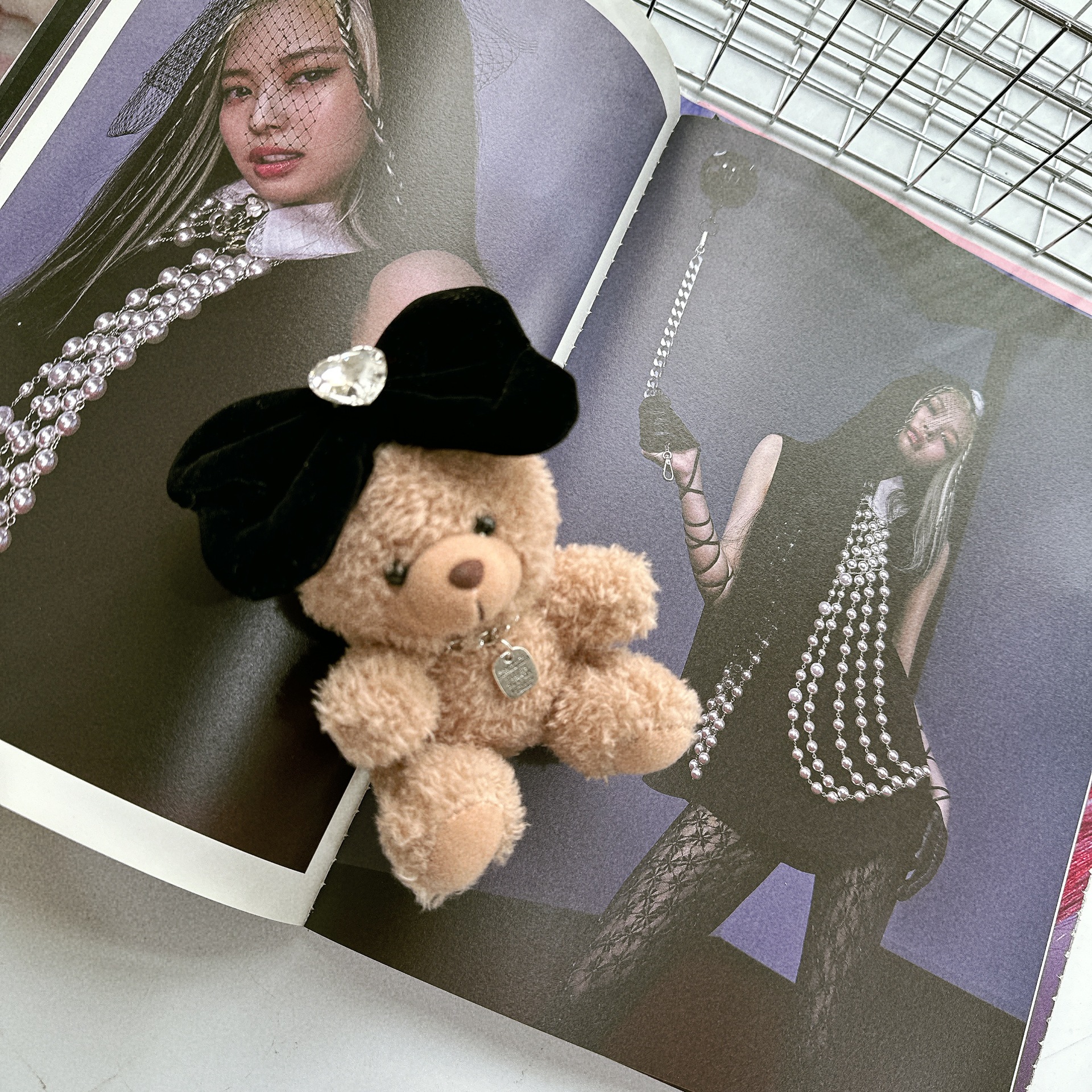 알파벳 명판 불곰 가방 걸이