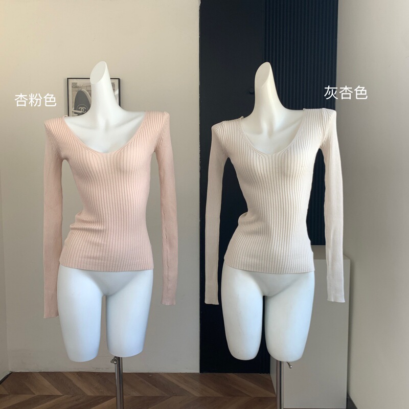 famouswang2025年早秋季新款温温柔柔多穿v领显瘦长袖针织打底衫|undefined