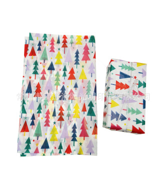 4가지 색상의 크리스마스 트리