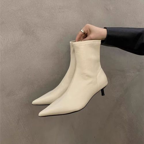French-style pointed cat small shoes with slim boots 2025 light luxury retro minimalist monochrome temperament pointed short boots