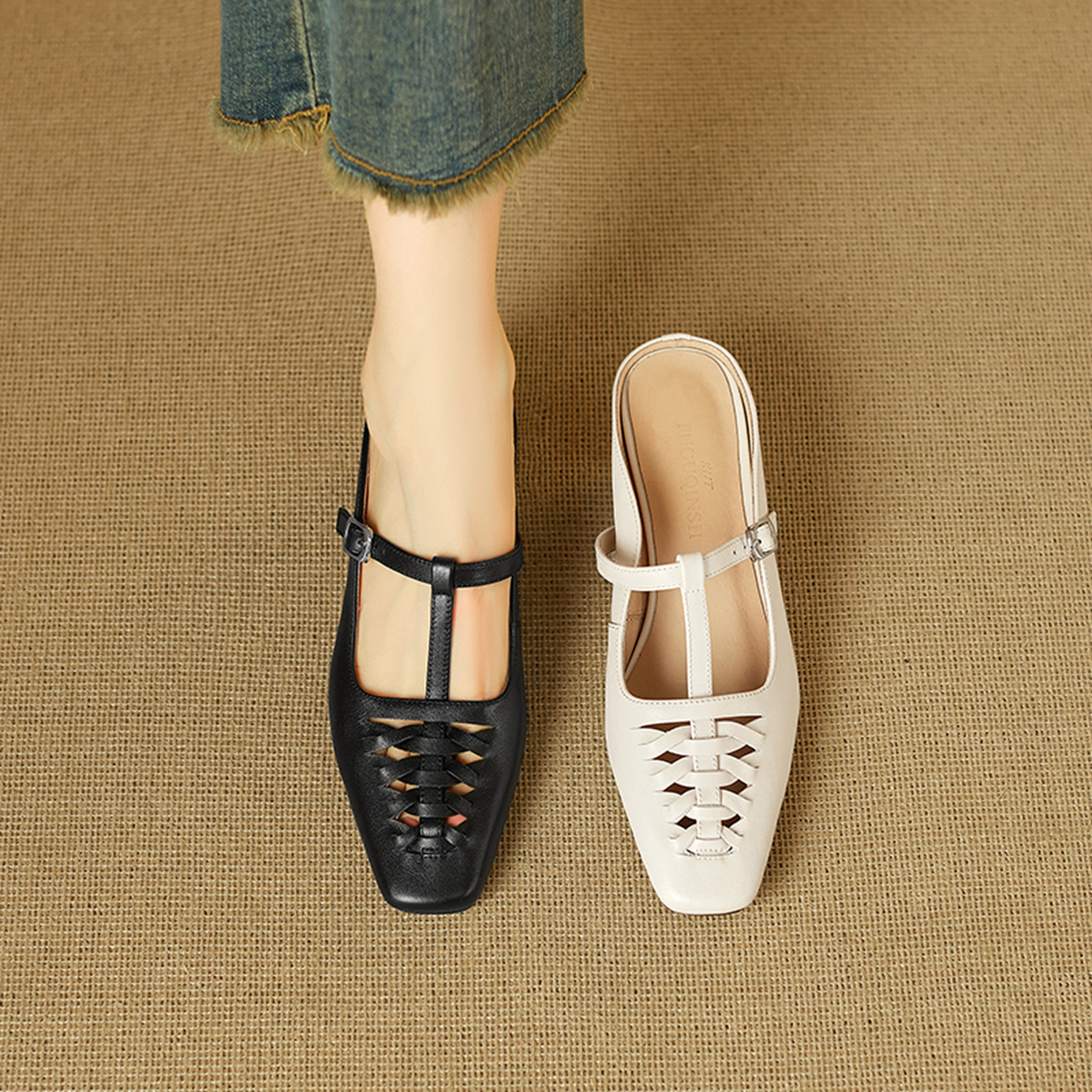 Sandal nữ gót thô 5 cm mũi vuông kiểu dệt vintage, quai chữ T bọc đầu — đen
