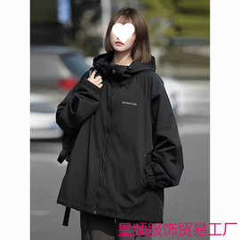 黑色冲锋衣防水防风外套女春秋款宽松百搭连帽复古工装上衣风衣潮
