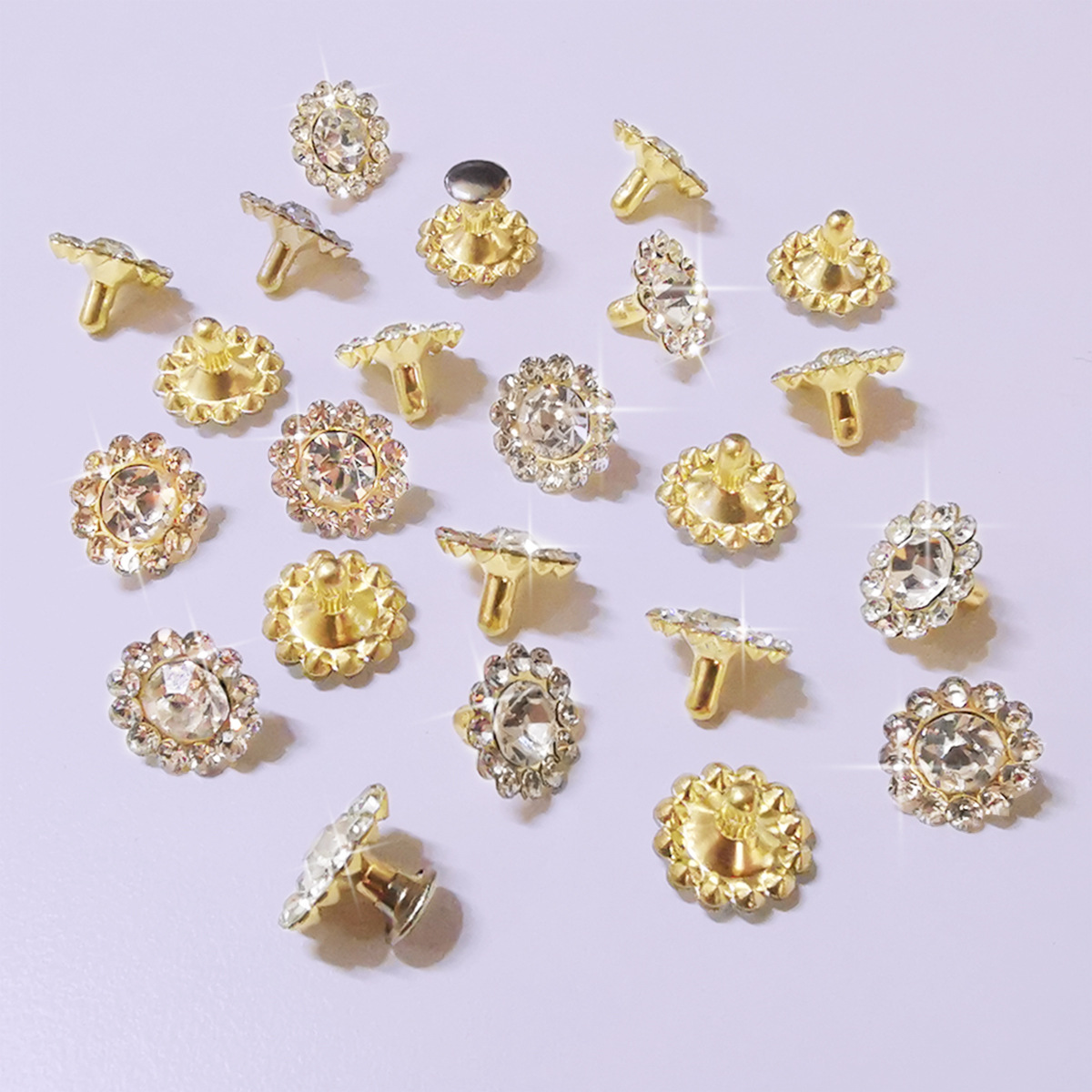 镶钻太阳花撞钉