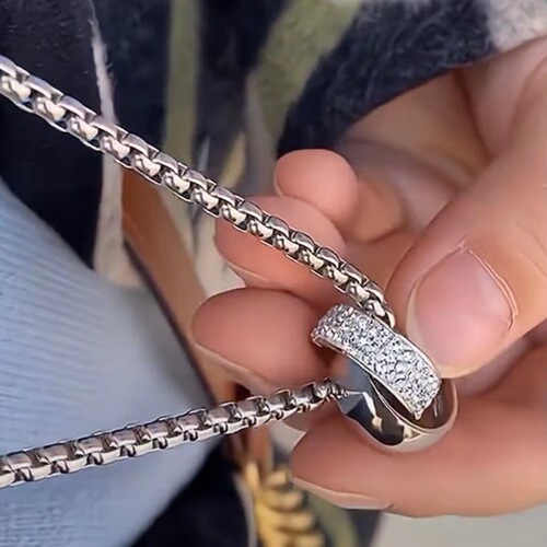 Simple titanium steel ring pendant necklace men's hip-hop personality interlocking sweater chain accessories trendy jewelry