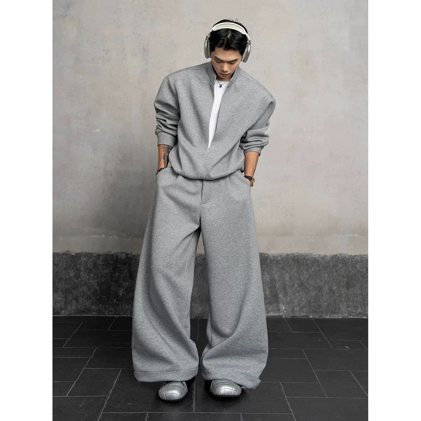 2026 primavera y otoño nuevo hombre moda coreana suelta juego de cuello de polo camiseta pantalones casuales de dos piezas marca de moda hombre