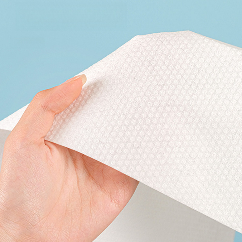 Disposable soft bath towel for traveling for hotel