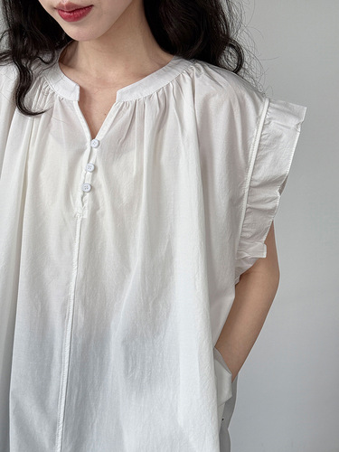Luxi Korean casual lotus leaf sleeve shirt for women's summer new lazy V-neck pleated Feifei sleeve shirt 9738