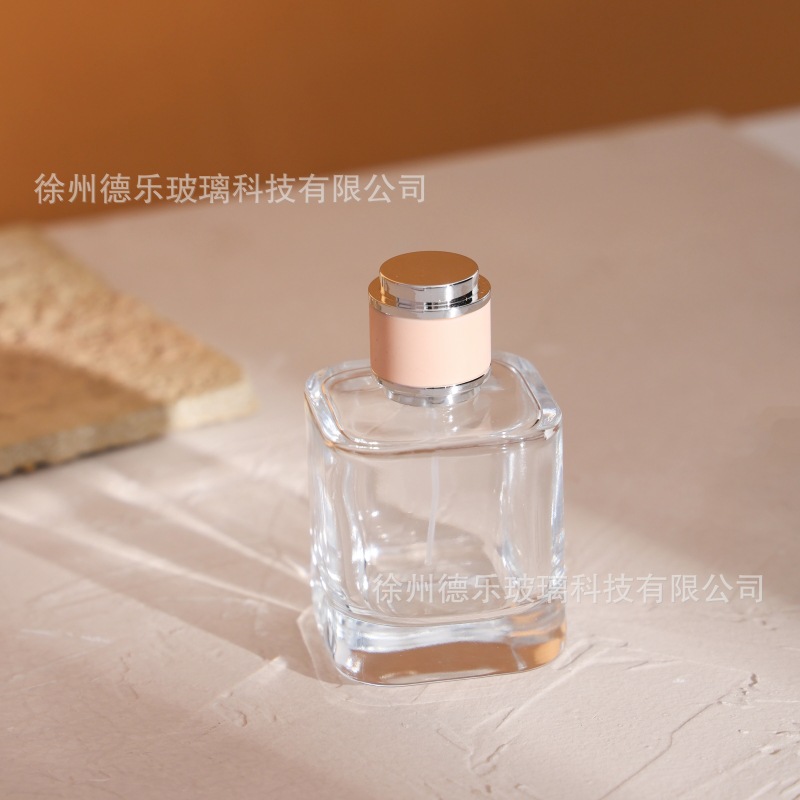 Nueva sub-botella de perfume de bricolaje botella de spray de prensa de perfume de las mujeres 15mm botella de embalaje de perfume de bayoneta cubierta de polvo