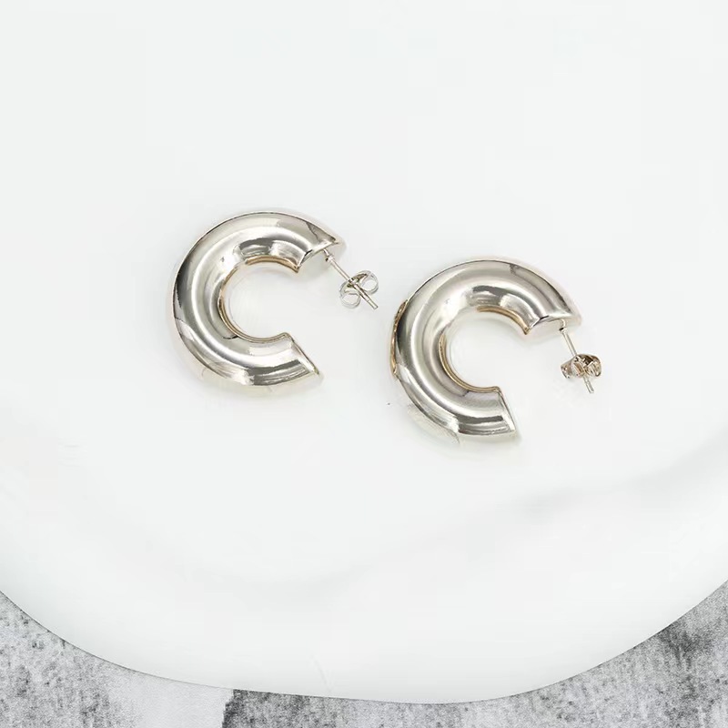 1 Pair Simple Style Solid Color Plating Copper 18k Gold Plated Ear Studs display picture 3