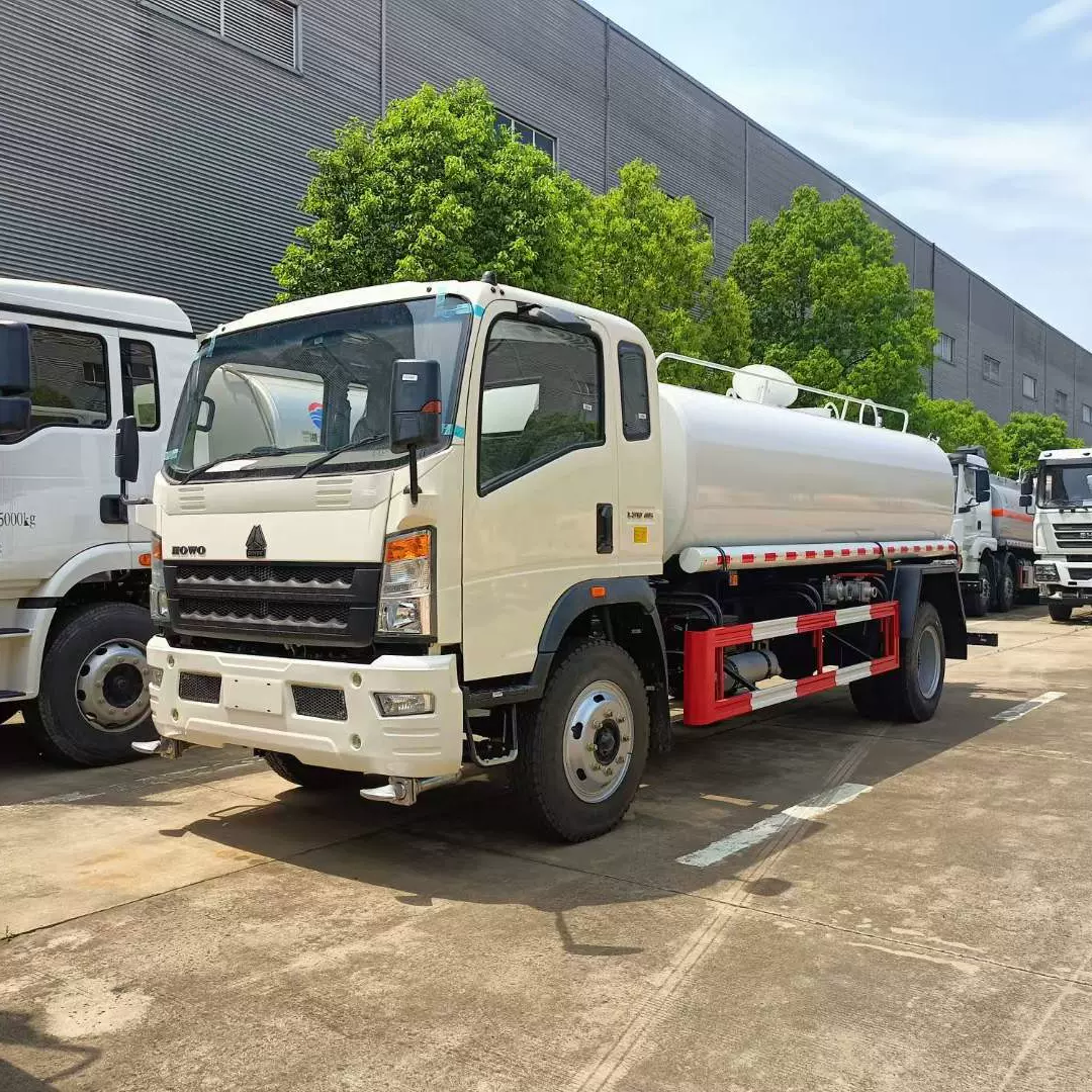 重汽豪沃出口型8方-10方洒水车  绿化喷洒车欧二欧五12方洒水车