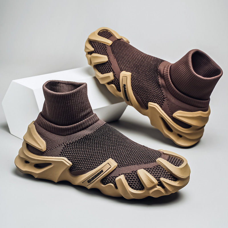 Zapatos de hombre transfronterizos 2025, nuevos zapatos de verano transpirables, calcetines de malla, zapatos deportivos de hombre delgados, zapatos casuales suaves