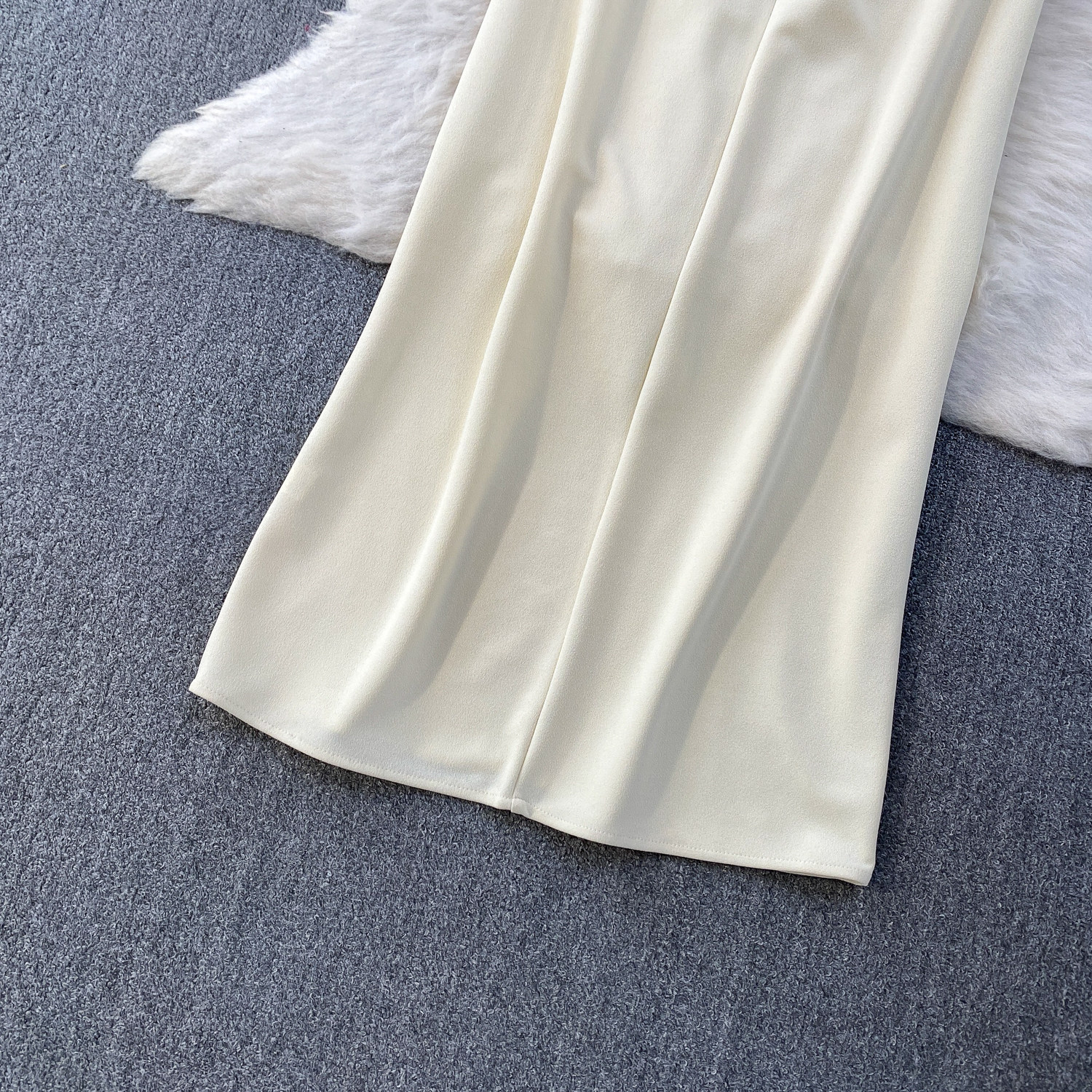 American Style Elegant V Neck Short Sleeved Dress For Women, Summer Design With Metallic Seashell Waist, Formal Gown._ecoleips.com
