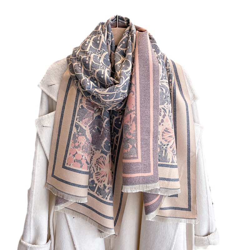 Europa y América nueva letra D mariposa impresa bufanda de las mujeres de doble cara chal de Cachemira de alta gama de moda bufanda caliente