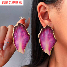 跨境欧美热销轻奢简约时尚不规则褶皱合金滴油叶子耳钉百搭日常女