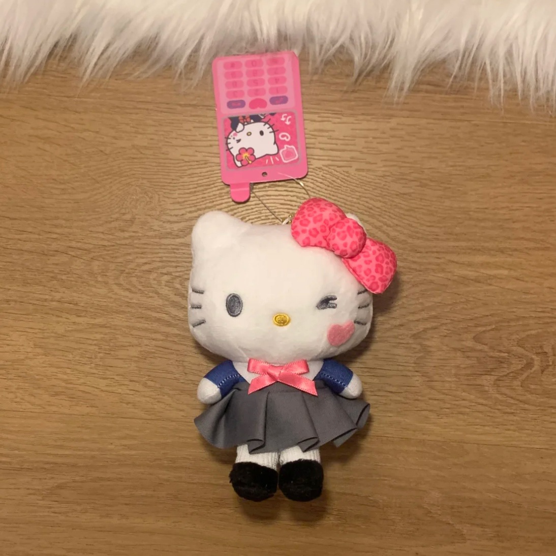 하얀 피부 헤이세이 키티 - 안경 없음