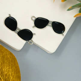 DIY复古墨镜合金滴油饰品配件韩版个性眼镜耳环手链挂件太阳镜
