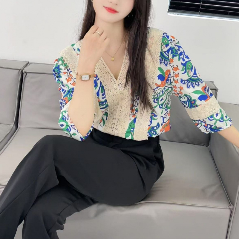 2026 Retro Floral Shirt Summer New Style Niche Design Lace Splicing Puff Short-Sleeve Loose Top Small 2026 Retro Floral Shirt Summer New Style Niche Design Lace Splicing Puff Short-Sleeve Loose Top Small