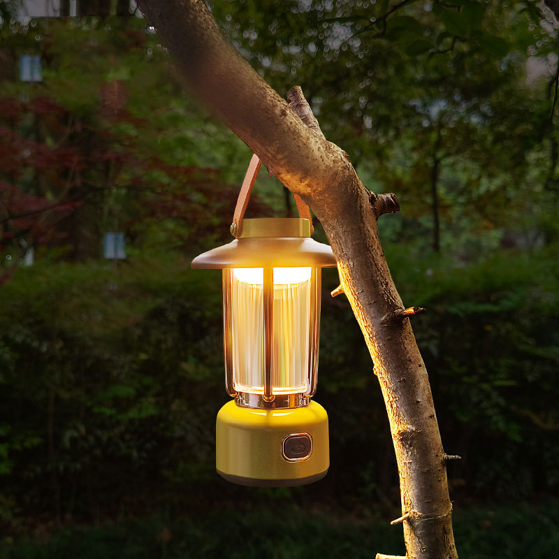 Lámpara de camping transfronteriza lámpara de camping al aire libre lámpara de la tienda linterna portátil larga resistencia impermeable retro linterna al por mayor