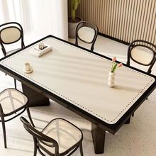 现代简约轻奢高级感餐桌垫家用可擦免洗防水防油皮革桌垫厂家直发