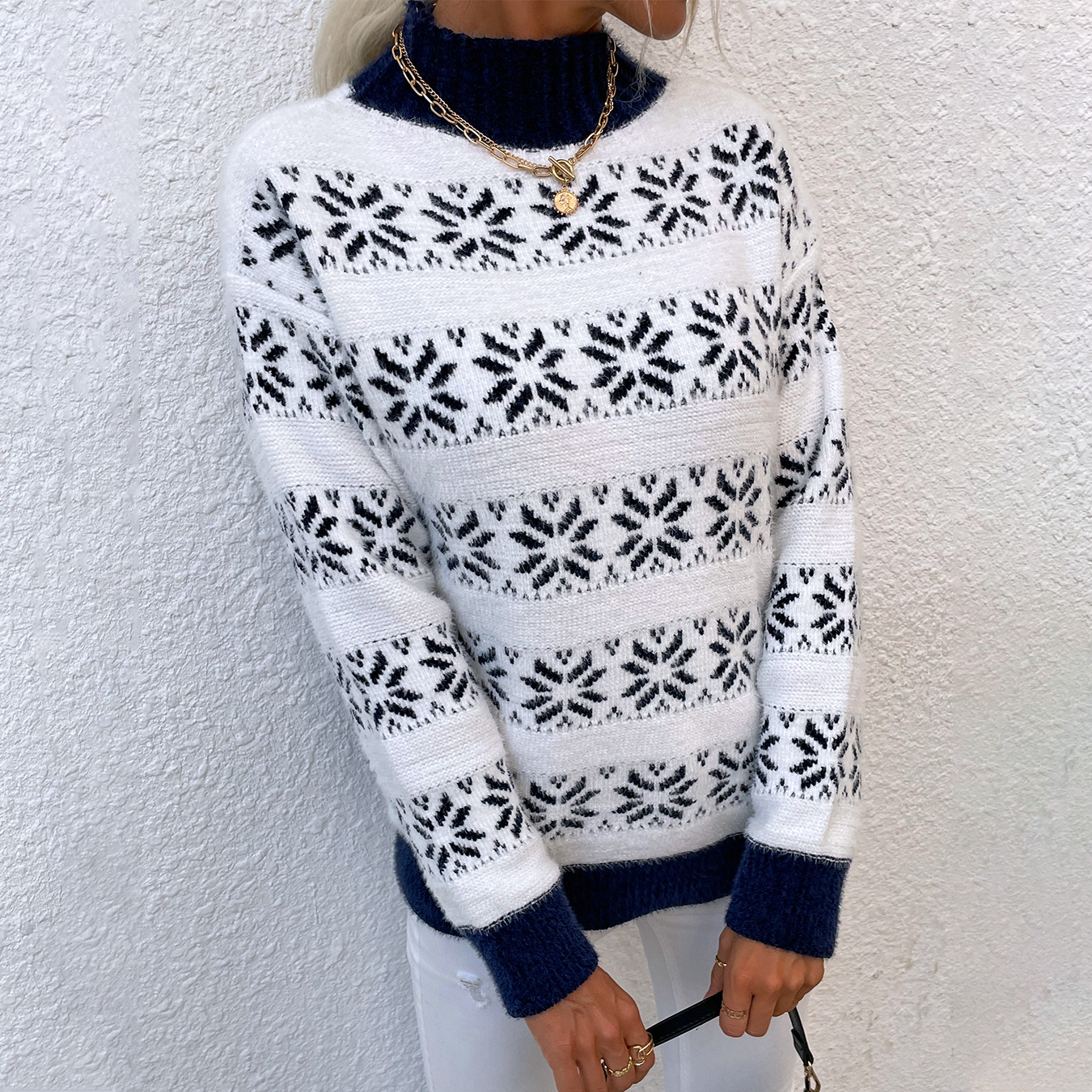 Mao Yu 2023 Otoño e Invierno Nuevo Comercio exterior europeo y americano Suéter de mujer medio cuello alto Suéter de copo de nieve de Navidad Top de mujer