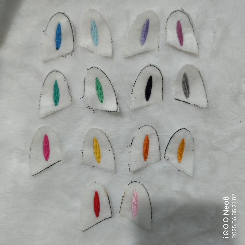 絶妙なバブルマートぬいぐるみスタイルの刺繍耳コンピュータ刺繍布ステッカーアクセサリー工場直接承認供給|undefined