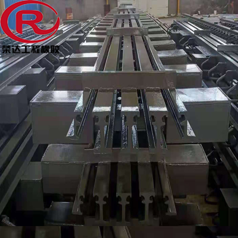 伸缩缝公路桥梁梳齿板缝C型异型钢加强型嵌缝抗震防水