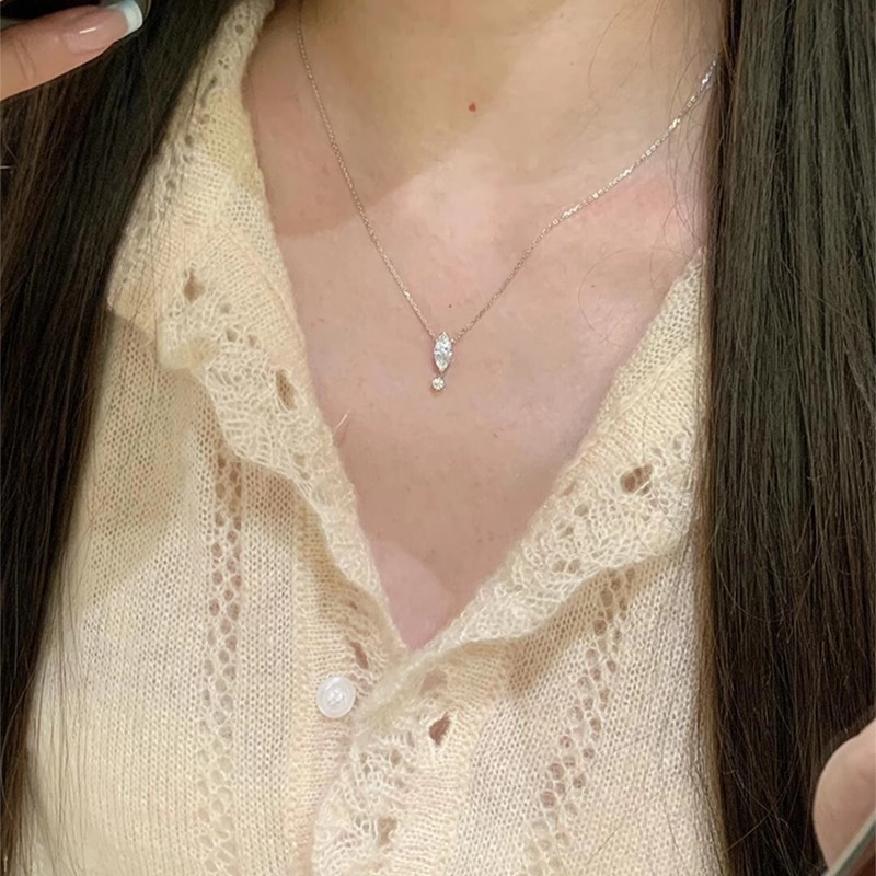 S925 スターリングシルバーサスペンションフラッシュダイヤモンドウォータードロップペンダント鎖骨チェーン女性ニッチハイエンドライトラグジュアリーミニマリストスタイル絶妙なアクセサリー|undefined