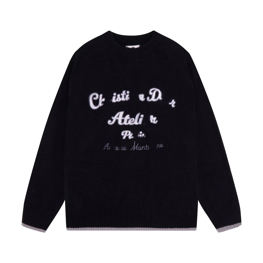 quality classic knitted sweater made of faux fur with a round collar…