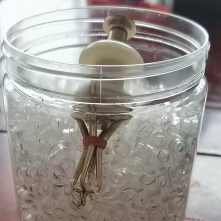 大嘴铜夹子钓大物颗粒夹升级巨物套皮筋三颗粒绑青鱼红虫夹上饵器