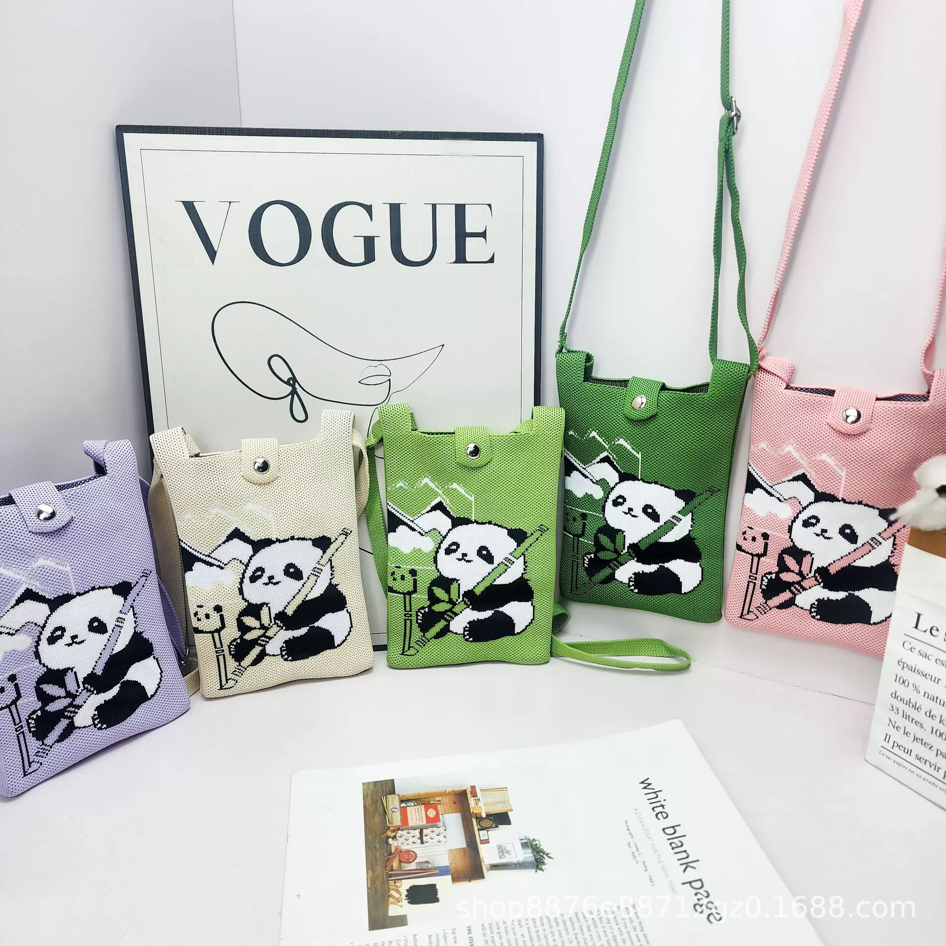 新款卡通熊猫针织斜挎包单肩包零钱包耳机包儿童女士日常百搭