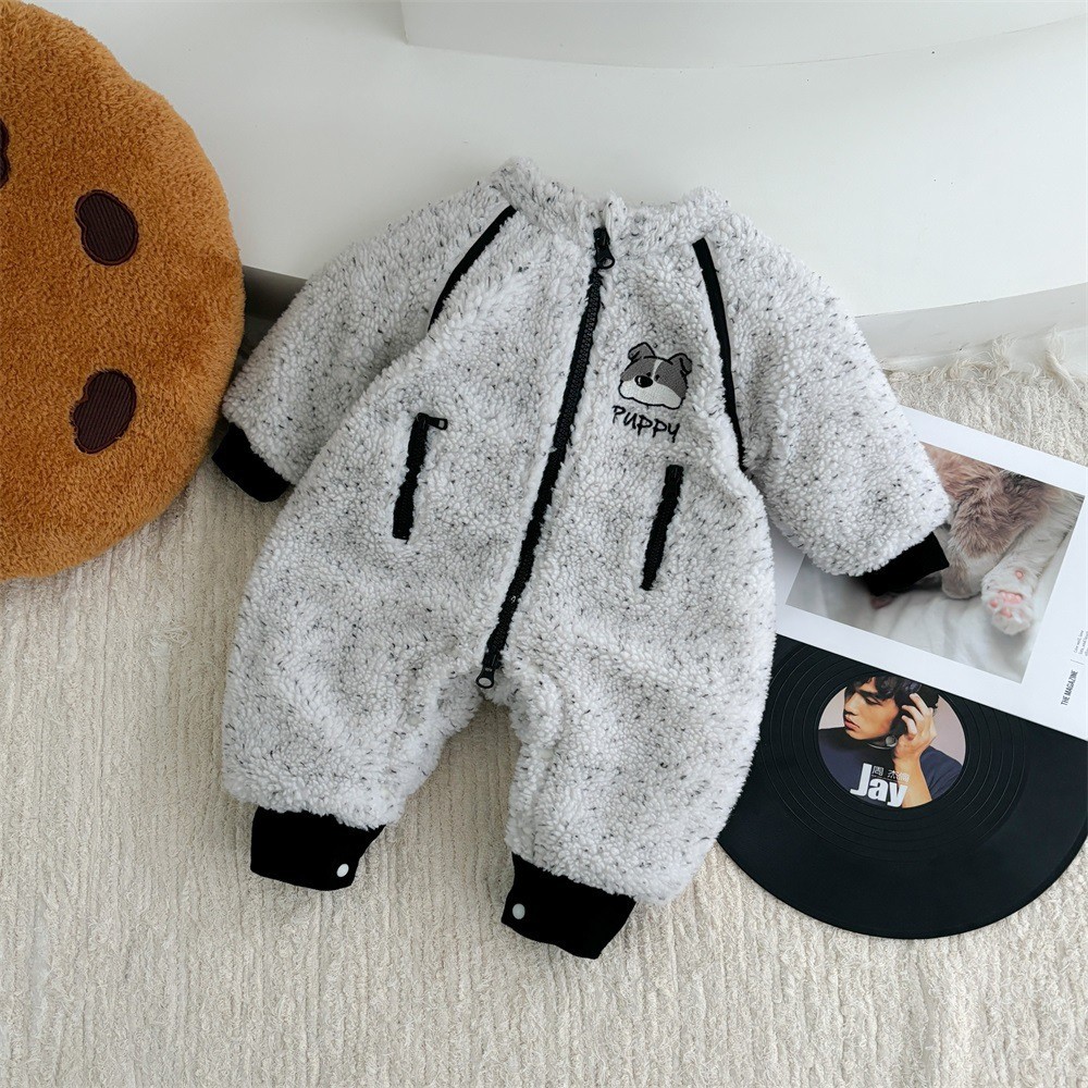 2024 nuevo mono de bebé de invierno acolchado de dibujos animados peludo cachorro engrosado y cálido bebé saliendo traje de escalada