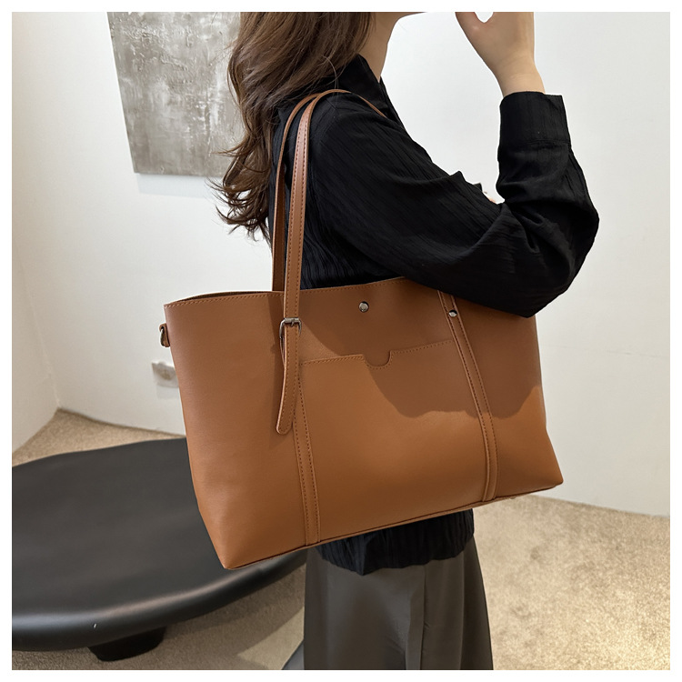 Retro texture commuting solid color simple 2024 autumn new large-capacity single-shoulder bag with a relaxed underarm tote bag undefined