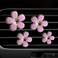 Car Air Vent Scent Diffuser Carnation Alloy Small Daisies Car Air Conditioner Decorative Scent Clip Ornament