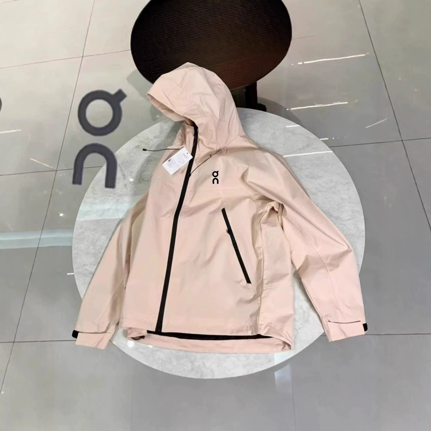 Высококачественные осенние новые мужские и женские куртки, повседневные спортивные ветрозащитные и водонепроницаемые куртки.