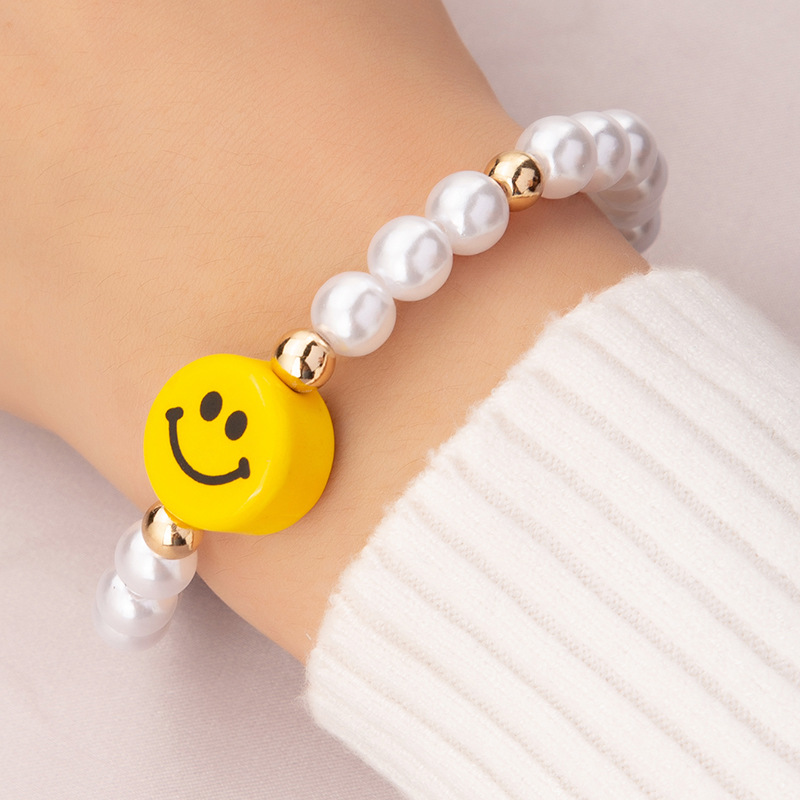Wholesale Jewelry Retro Smiley Face Pearl Beaded Bracelet Nihaojewelry display picture 4