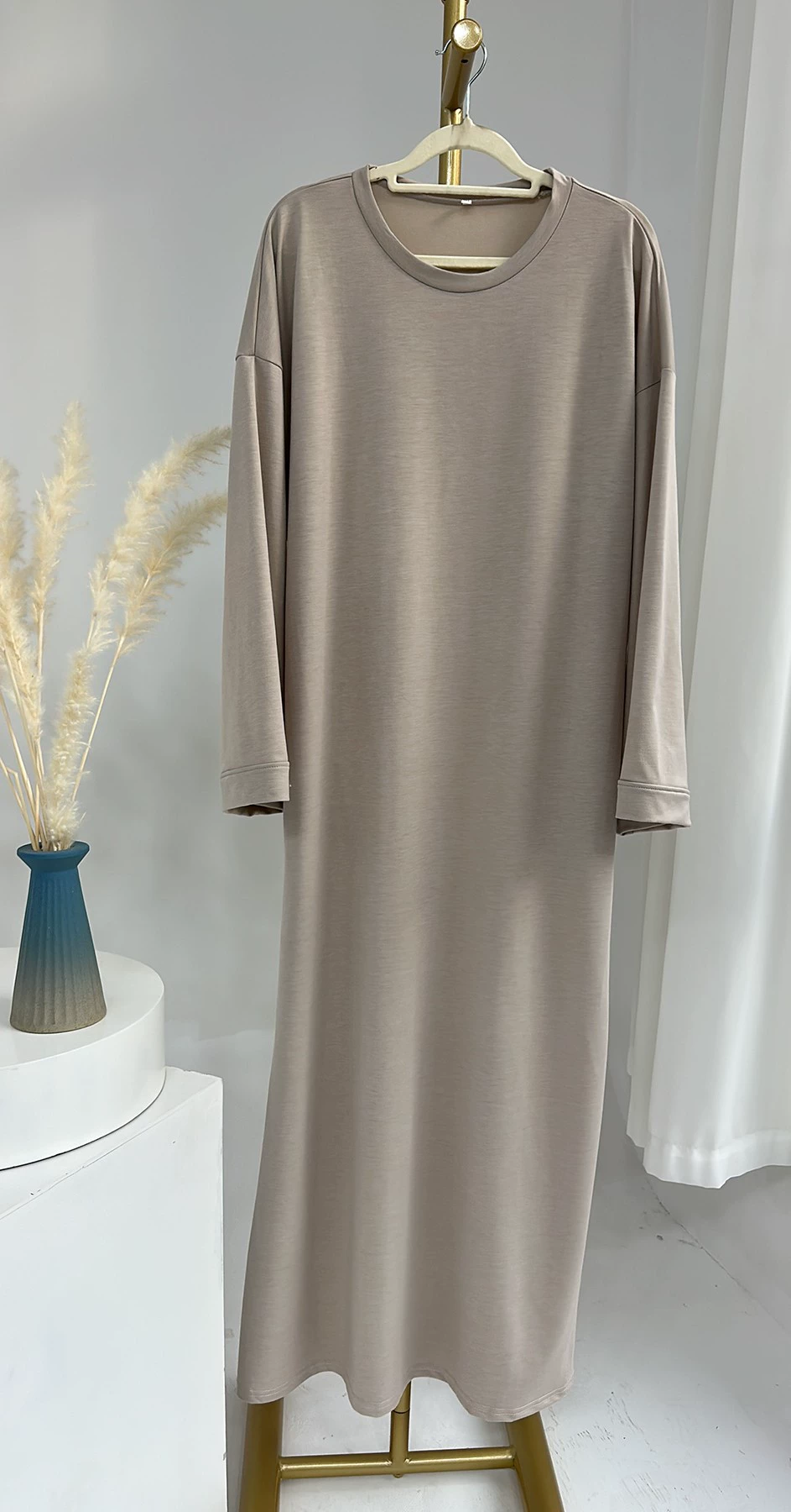 Loriya2024 Скорость на Дубай Дубай Ближний Восток Türkiye Dubai Непрозрачный цвет Sweat Dress LR737