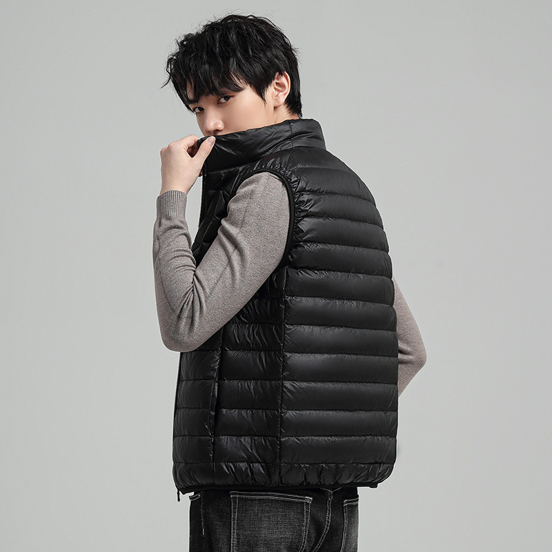 가을과 겨울 새로운 경량 다운 재킷 조끼 남자의 수직 칼라 짧은 겉옷 화이트 오리 다운 비즈니스 캐주얼 조끼 재킷