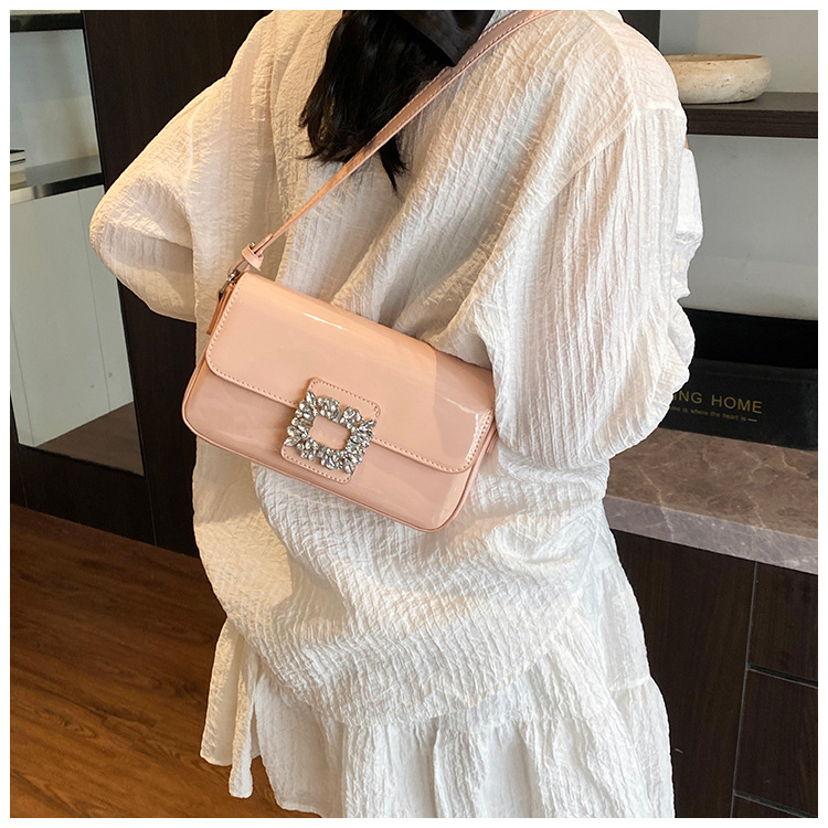 Korean style trendy underarm bag 2025 summer new women's bag, stylish diamond-encrusted single-shoulder bag, patent leather shiny crossbody bag undefined