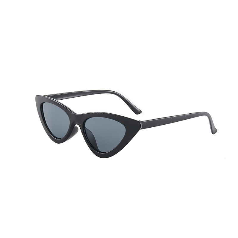 Europa y Estados Unidos transfronterizos gafas de sol de ojo de gato de moda fotográfica simple con gafas de sol de marco pequeño gafas triangulares 9788