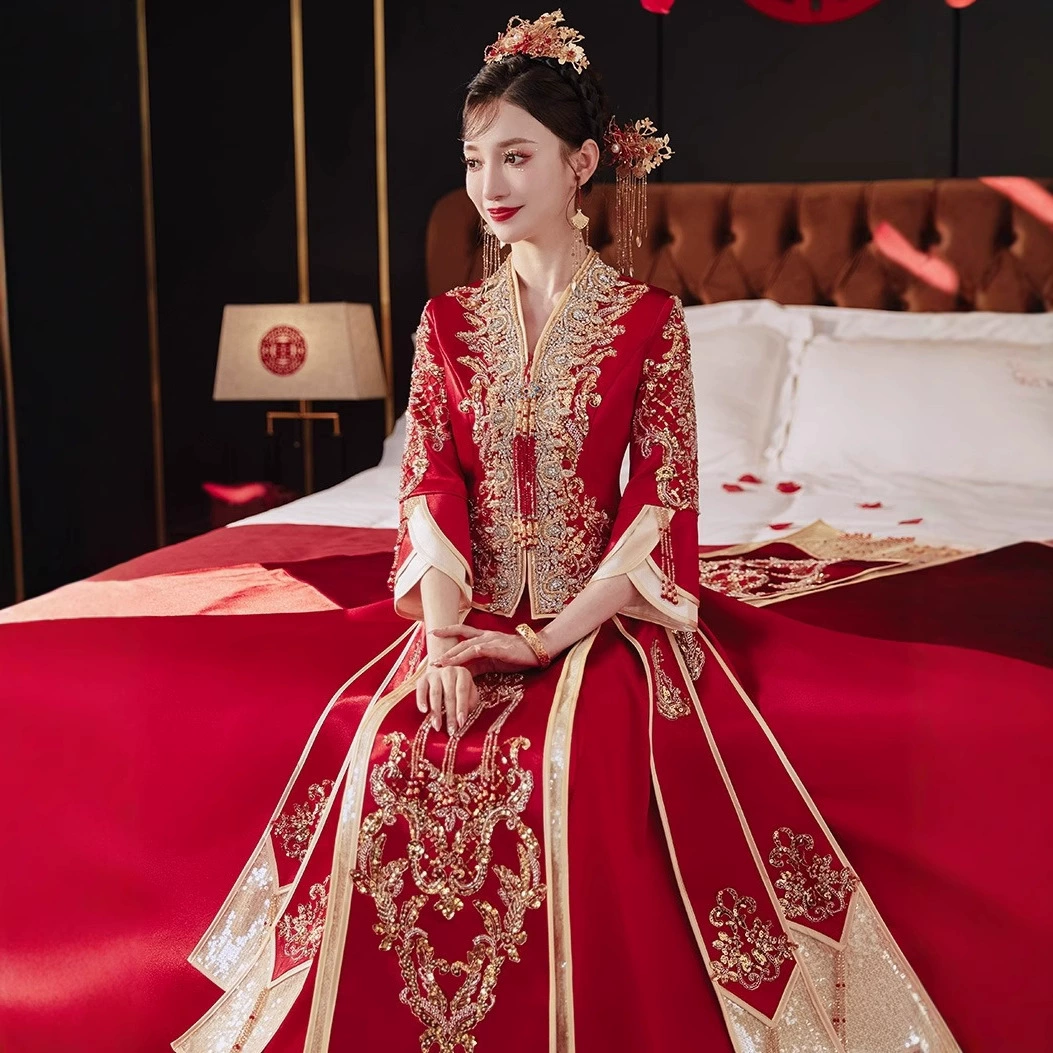 Свадебное платье с V-образным вырезом, новинка весны 2025, для невесты, для тостов, с короной-фениксом и накидкой, в новом китайском стиле