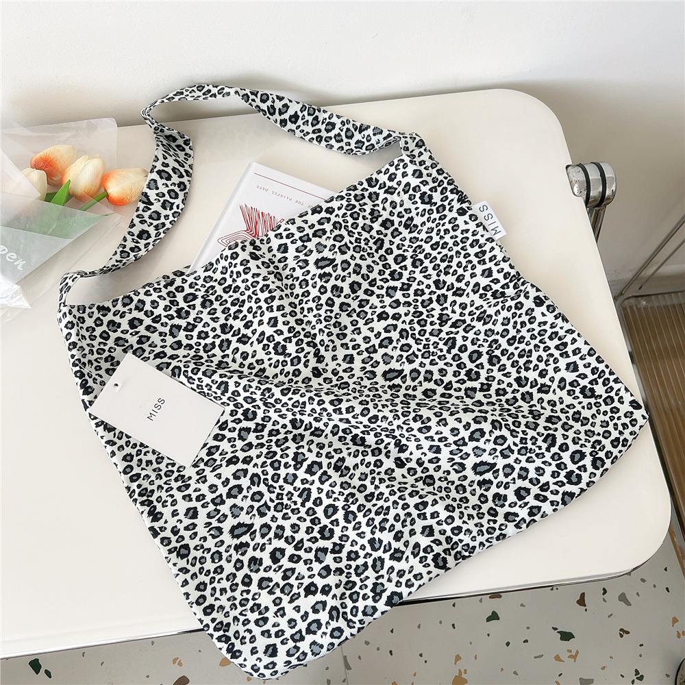 Polyester Material Women's Medium Polyester Flower Leopard Sexy Pillow Shape Open Underarm Bag