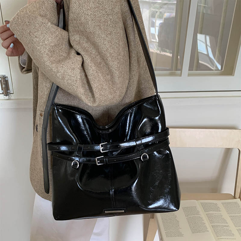 Popular nuevo bolso de hombro de moda, bolso de mujer, bolso de viaje de gran capacidad, bolso de cubo de explosión transfronteriza