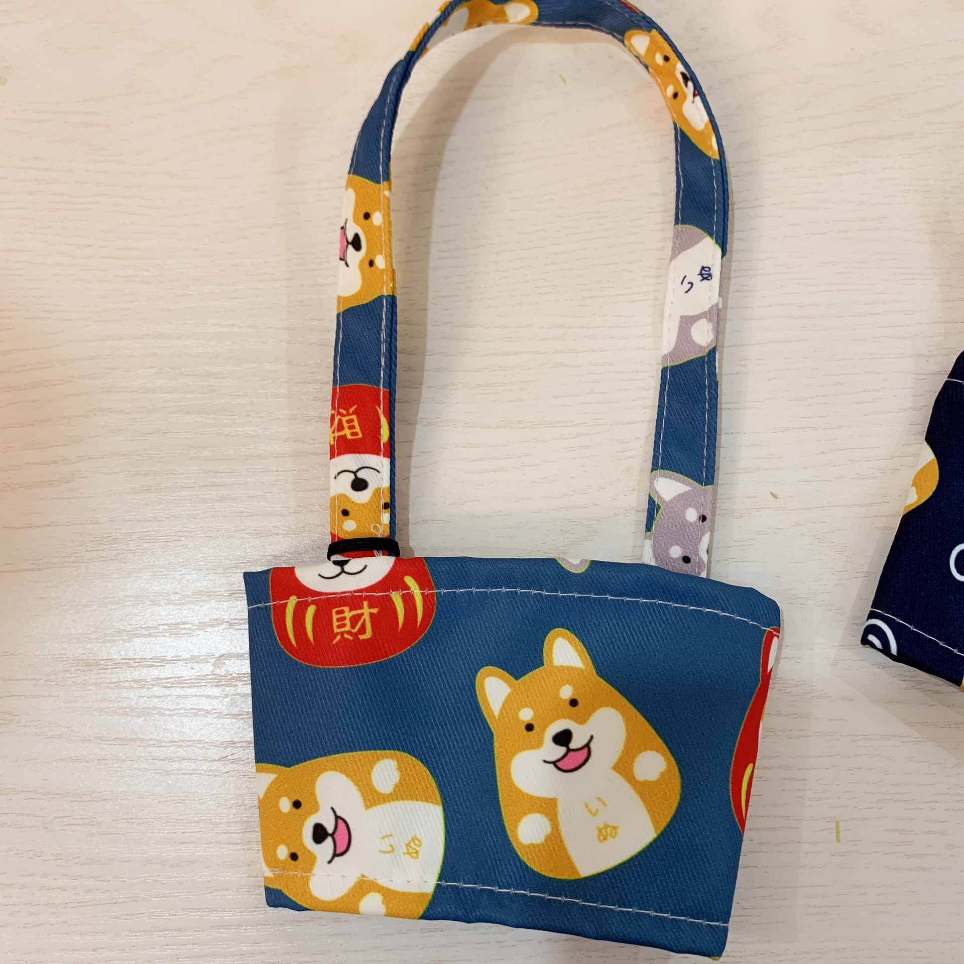 Vaso perro azul oscuro