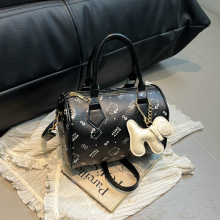 Ů���¿����^��2025�ɐ���Ů����С����Ů��ͨӡ��С���L�μ����