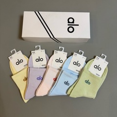 alo礼盒装女袜子专业瑜伽普拉提运动中筒袜健身条纹跑步瑜伽袜soc