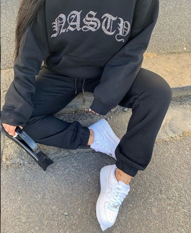블랙